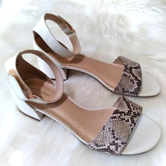 Clarks Women's Caroleigh Anya Ankle Strap Heeled Sandals Sz 9M - Picture 2 of 12